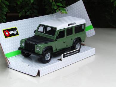 Bburago 1-32 Land Rover defender 110 wagon 4X4 Car