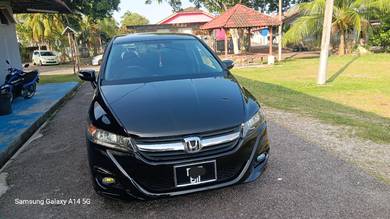 Honda Stream i-VTEC in Ayer Hitam, JHR