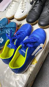kasut futsal