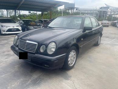 1999 Mercedes Benz E240 240 CLASSIC (CKD)