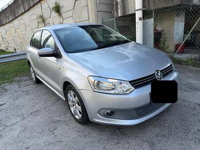 Volkswagen Polo (CBU) in Jalan Kuching, KUL
