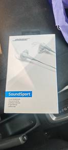 BOSE soundsport earphone