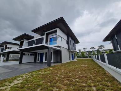Semi-Detached House For Sale in Sungai Buloh,SGR
