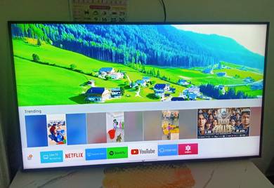 Samsung Smart tv 4K 49inch youtube netflix
