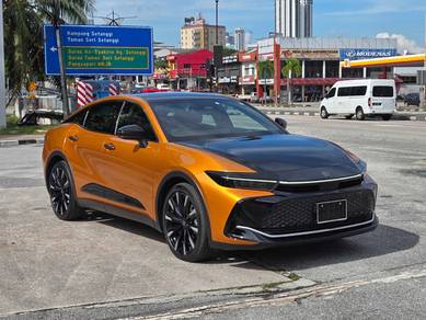 Toyota Crown CROSSOVER RS ADVANCED in Johor Bahru, JHR