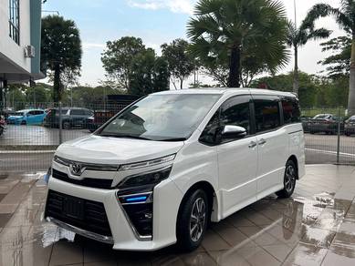Toyota Voxy ZS KIRAMEKI III in Johor Bahru, JHR