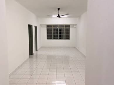 Apartment For Rent in Taman Pusat Kepong
