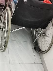 wheel chair tip top condition 