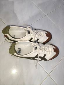 Onitsuka 