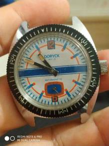 Vintage Doryck diver watch