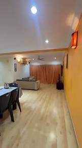 Condominium For Rent in Lakeside Tower