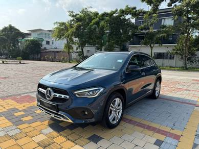 Mercedes Benz GLA200 200 PROGRESSIVE LINE in KLCC, KUL