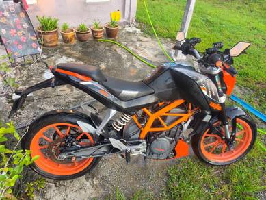 KTM 390 Duke