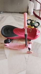 skuter panjang dan skuter kecil