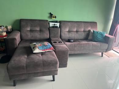 Sofa L Shaped to let go.