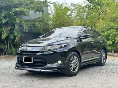 Toyota Harrier PREMIUM ADVANCE PACKAGE in Senai, JHR