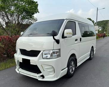 Toyota Hiace in Bukit Minyak, PNG