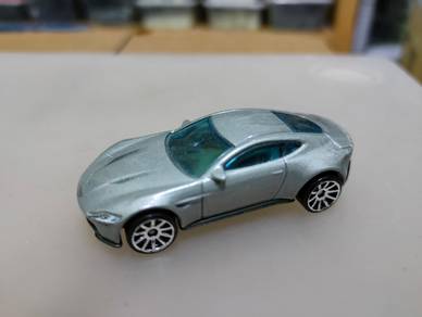 Hotwheels Loose Aston Martin DB10
