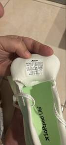 xtep running shoes