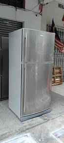 Jenama Electrolux 2door fridge refrigerator 522L