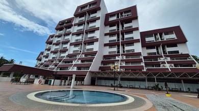 Condominium For Sale in Waikiki Condominium