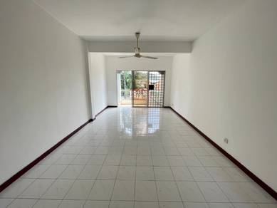 Apartment For Sale in Casa Venicia Apartment