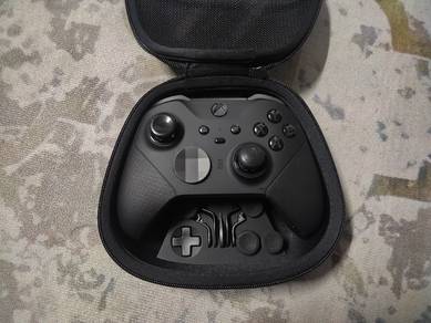 Xbox elite series 2 controller with box