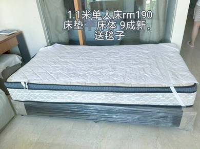 Single bed, double bed