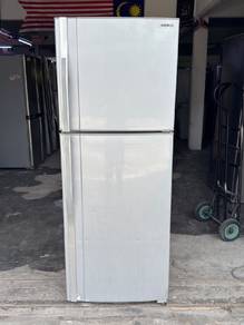 peti sejuk jenama Toshiba 2pintu 