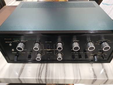 Sansui AU 777 Amplifier
