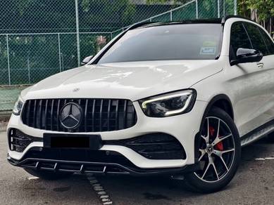 Mercedes Benz GLC300 300 4MATIC AMG LINE in Ampang, SGR