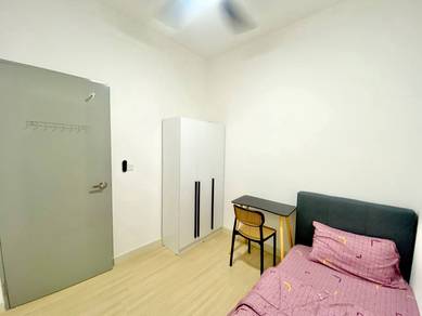 Room in Sentul, KUL