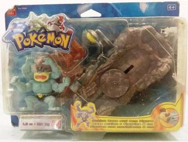 Pokemon - Machamp with Action Base
