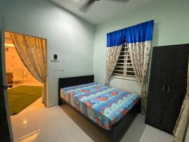 Single bed + Queen bed For Sale