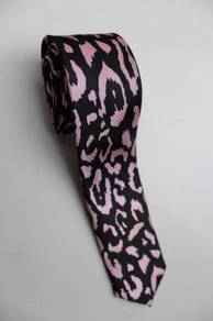 SLIM Leopard Spots Pink Black Top Quality Neck Tie