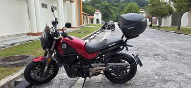 Benelli Leoncino 500