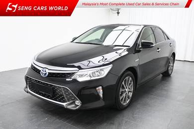 Toyota Camry HYBRID LUXURY in Cheras, KUL