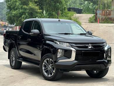 Mitsubishi Triton VGT PREMIUM in Salak Selatan, KUL