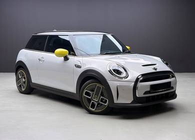 Mini Cooper SE in Cheras, KUL