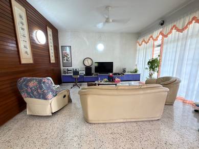 Semi-Detached House For Sale in Gelugor,PNG