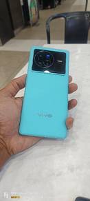 vivo x80