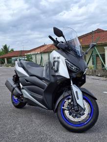 Yamaha XMAX