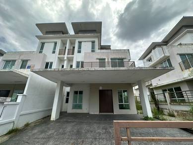 Semi-Detached House For Rent in Rawang,SGR