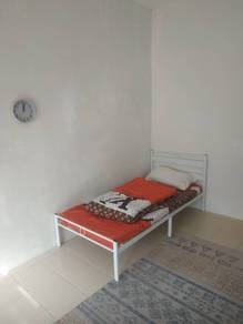 Room in Kulim, KDH