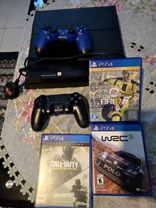 Ps4 Game Console