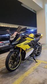 Yamaha R15