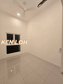 Condominium For Rent in Orchard Ville