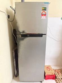Peti Ais 2 Pintu Samsung