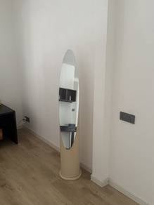 Freestanding Oval Pedestal Mirror