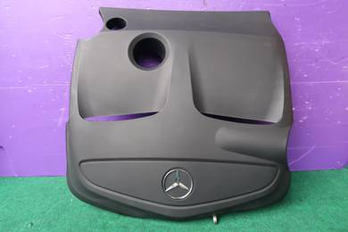 MERCEDES W176 117 270 ENGINE Cover